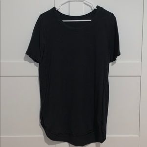 Dark grey Lululemon tee shirt.